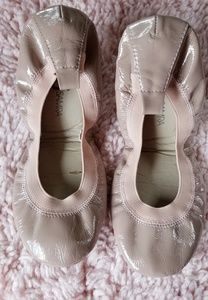 Yosi Sambra blush patent leather ballet flat